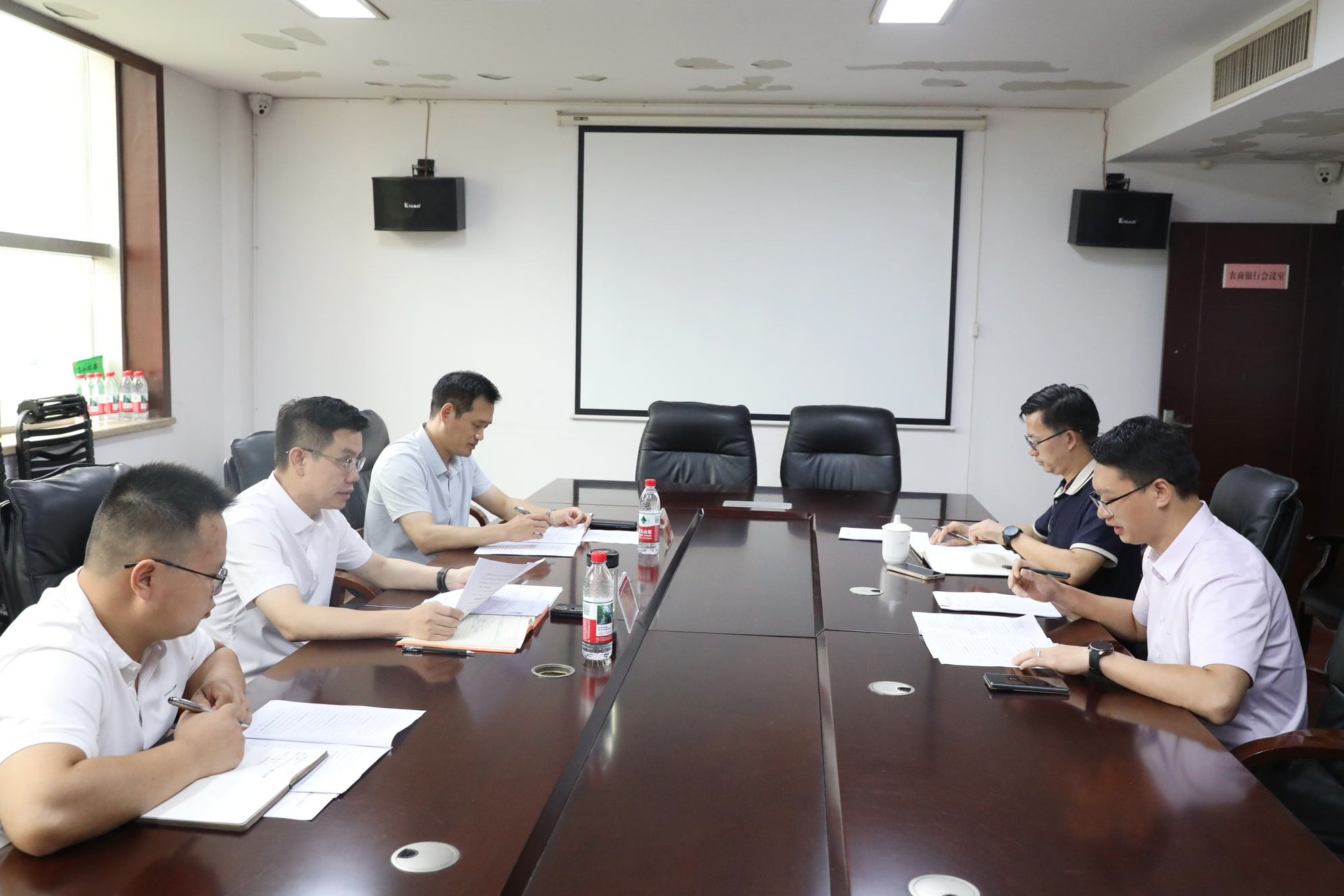 周润润专题调研区城投和区征收办工作